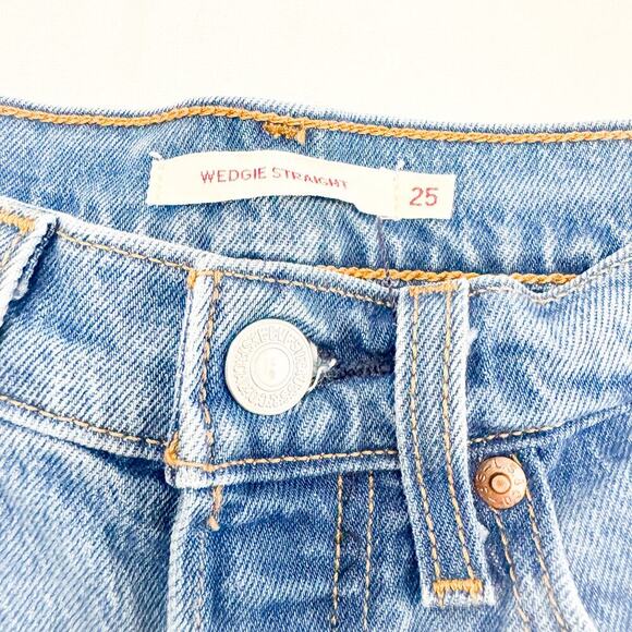Levi's Wedgie Straight Ripped Knee Light/Medium Button Fly Denim Jeans Size 25 - Picture 6 of 9